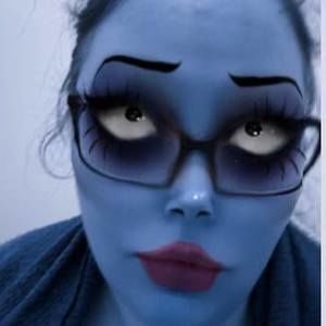 Meet your Posher, Danni